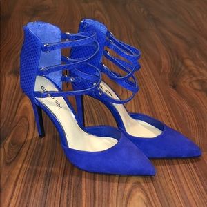 Gianni Bini blue Point Heels